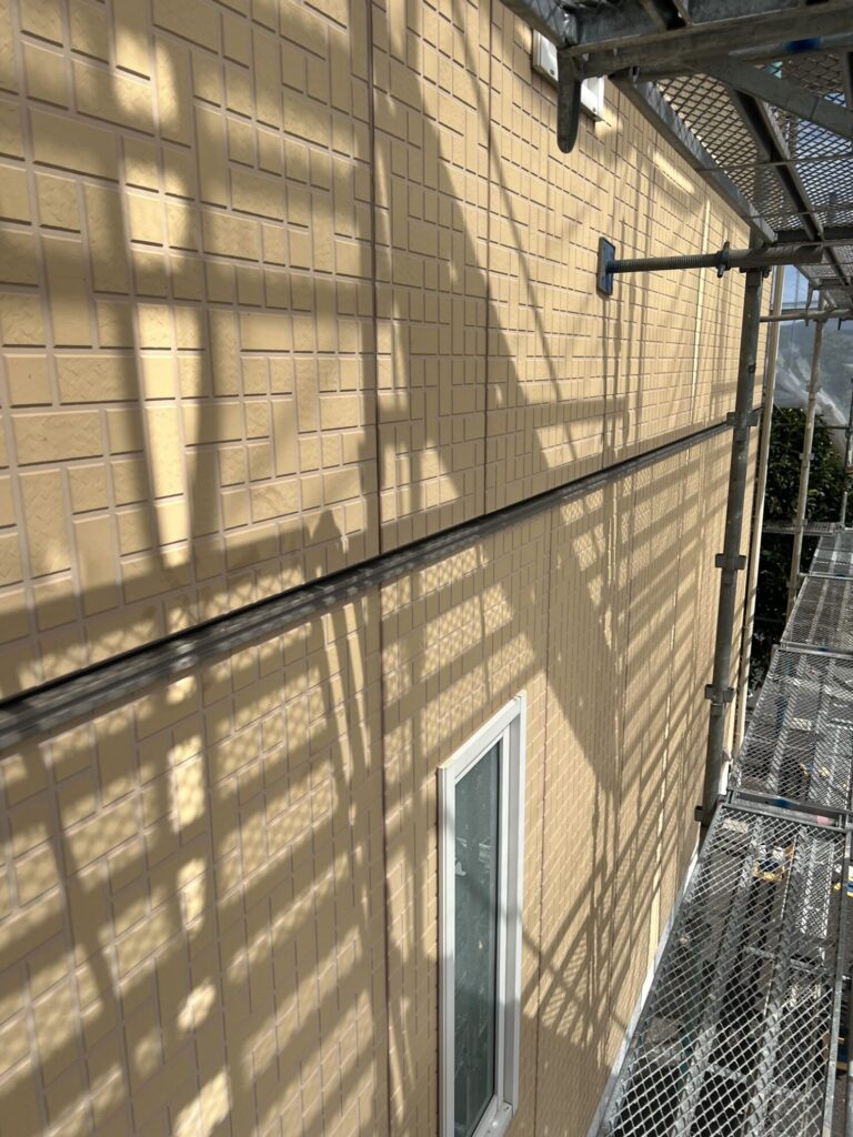 【小浜市アパート屋根・外壁塗装工事 続編①】高圧洗浄スタート