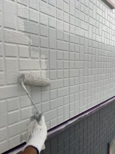 小浜市 外壁塗装 上塗り2回目