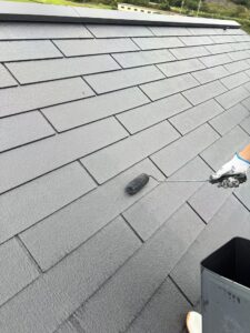小浜市 屋根 2回目上塗り 仕上げ作業